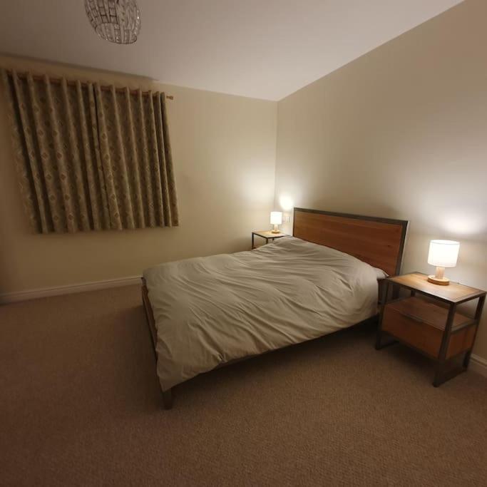 Churstonbnb, Private Flat Within Family Home, Bolton Lostock Екстер'єр фото